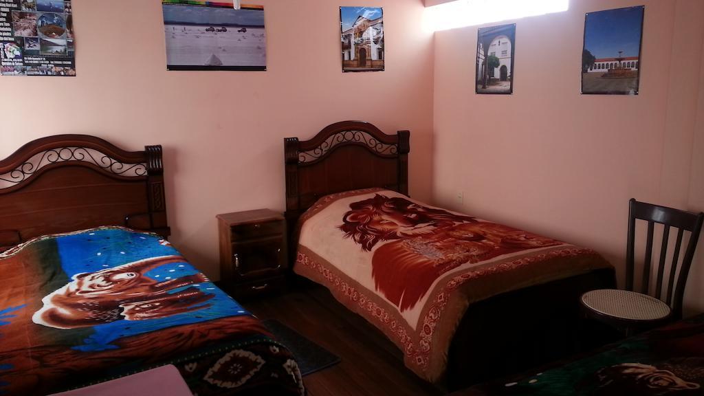 Hostal Villa Imperial Yunguyo Δωμάτιο φωτογραφία